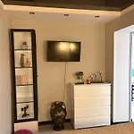 White House Apartment *