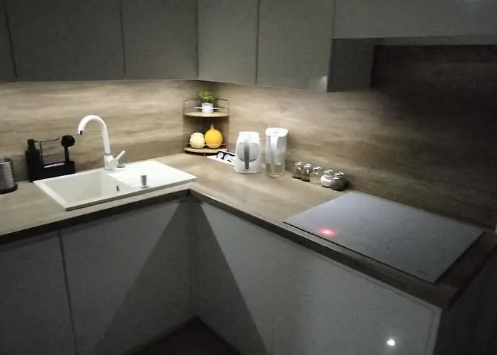 White House Daire Malbork